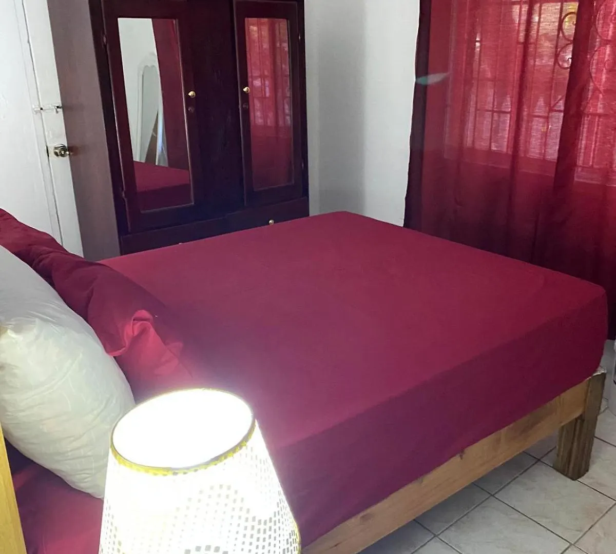 Woody Town Centre Apartment ポート・アントニオ 別荘