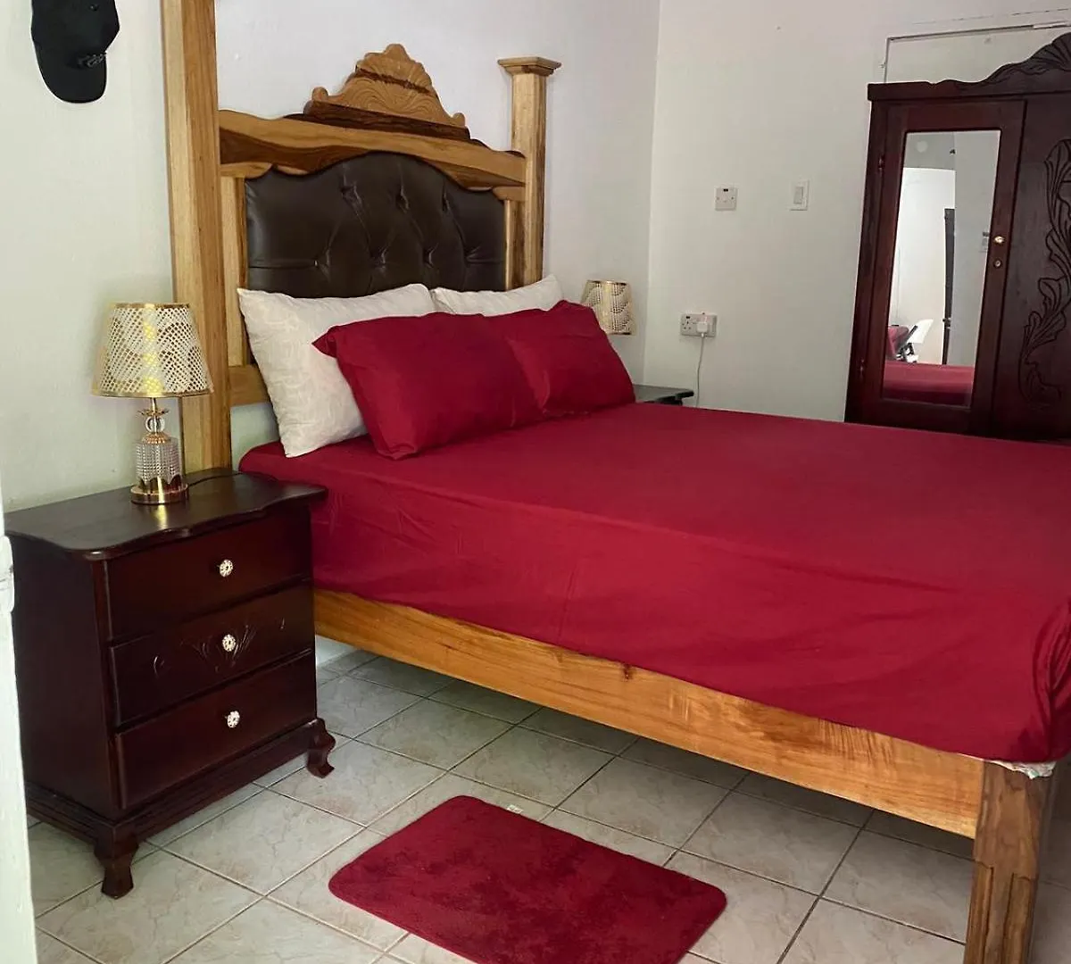 別荘 Woody Town Centre Apartment ポート・アントニオ
